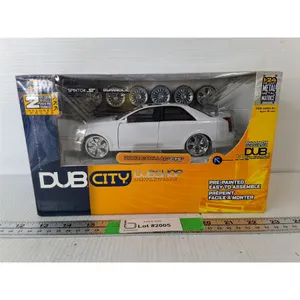2002 Cadillac CTS Model Car 1:24 Scale, NIB