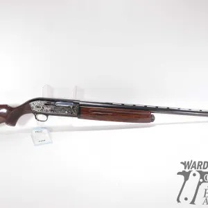 Non-Restricted shotgun Ithaca model 900, 12 ga. 2 3/4" semi automatic, w/ bbl length 28" [Choked mar