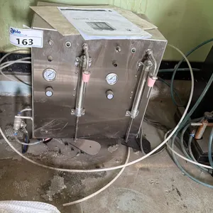 EXPRESS FILL XF 2500 BOTTLE/CAN FILLING STATION WITH MANUAL