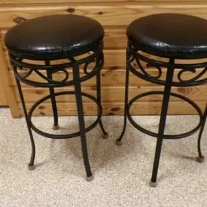 2 Round Swivel Top Bar Stools - 30"