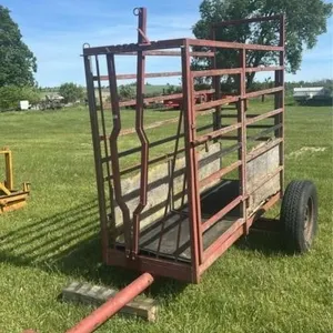 Headgate chute on trailer