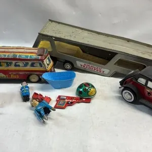 Vintage Tin Toy Lot Monkey wind up friction gun et