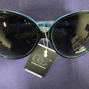 Designer Eyewear DE113 Sunglasses
