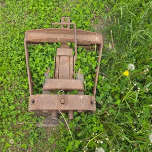 Cushion Hitch