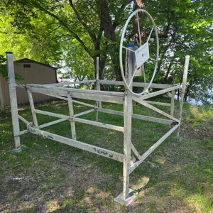 Aluminum Shore Master Pontoon Lift, Fits 20’ Pontoon, Approx 9’ x 9’ Platform, Adjustable Legs