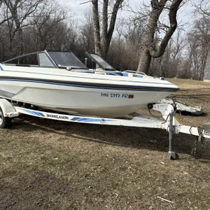 Glastron Sierra 175 17’ Boat with ShoreLandr Trailer, 3.0L MerCruiser AlphaOne Inboard, Seating for