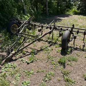 John Deere 12’ Coil Shank Chisel Plow, No Cylinder