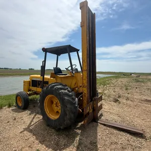 John Deere 480AD Forklift, Diesel Engine, 19.5Lx24 Fronts, 11L15 Rears, 4’ Forks, SN: 190683