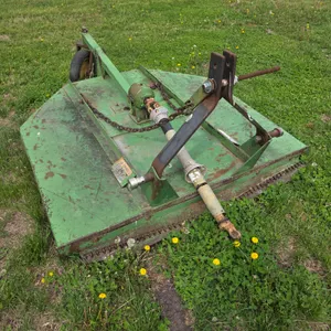 John Deere 3pt Brush Mower, 5’ Cut, Single Rear Tire, 540 PTO