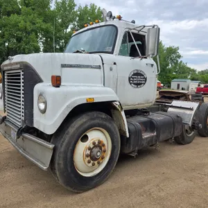 1975 International Fleetstar 2070A Semi, Cummins Diesel Engine, 9 Speed Transmission, Spring Ride, 1