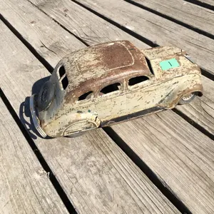 1930 Metal toy car