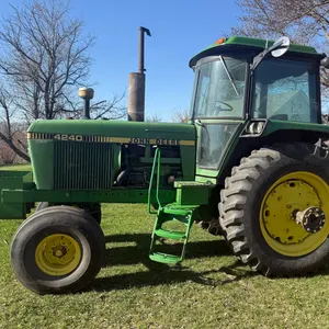 JD 4240 Tractor -  4,417 hrs - Quad Range Transmission, 3 Pt , Dual Hydraulics, 18.4-38 Tires Jim Purchased New 1979