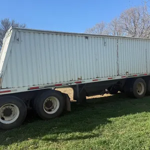Coyote 28.5' Tandem Grain Hopper, Sur-Lock Roll Tarp, Rebuilt Hopper Bottoms