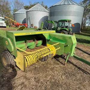 JD 336 Baler