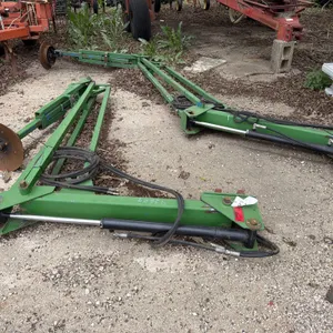 John Deere 7000 Planter Markers