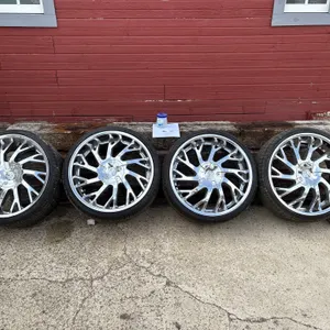 VCT Rims with 255/30ZR22 Tires