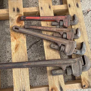 4 - Rigid Pipe Wrenches