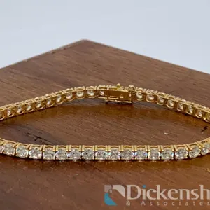10KT Yellow Gold Tennis Bracelet With Clear Stones
