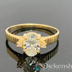 1.05 Carat Engagement Ring Oval Cut Lab Grown Diamond