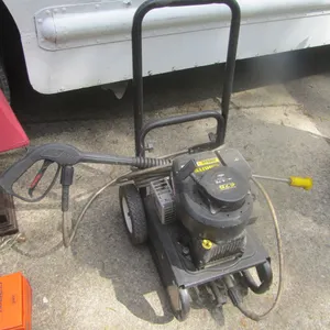 Brute 2000 PSI Pressure Washer w/Wand