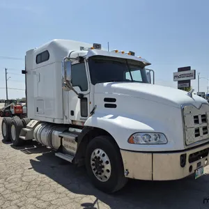 2015 Mack CXU613 T/A Semi Truck