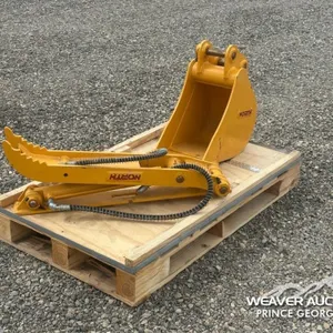 MINI EX 12 IN. DIG BUCKET W/ HYDRAULIC THUMB