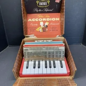 Emenee Musical Toys Golden Piano Accordion