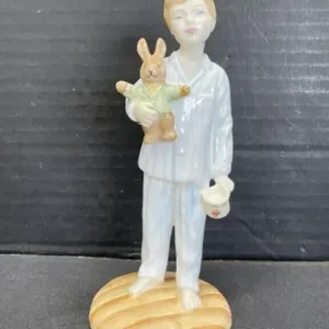Royal Doulton - Lights Out   Hn4465