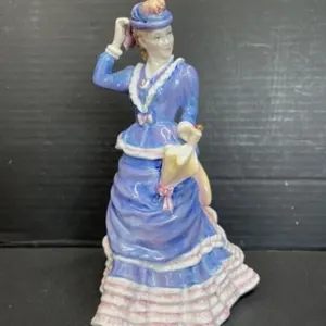 Royal Doulton - Lady Eaton  Hn3623
