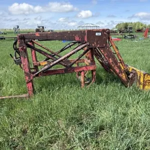 Older Ford Loader c/w 5' Bucket