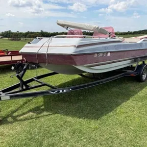 1991 Galaxie 19� Deck Boat & Trailer