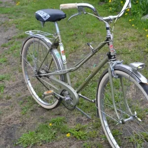 Peagout - Ladies bicycle -c/w light - 3 spd.