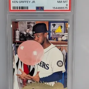 1995 Pinnacle Kenn Griffey Jr bubble gum PSA 8
