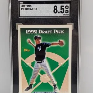 1993 Topps Derek Jeter Rookie SGC 8.5 #98