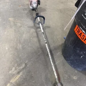 RED MAX WEED EATER NA NOT WORKING