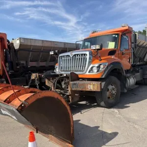 2017 International 7600 Tandem Dump/plow