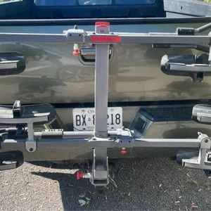 Yakama bicycle rack for attaching to hitch - fits