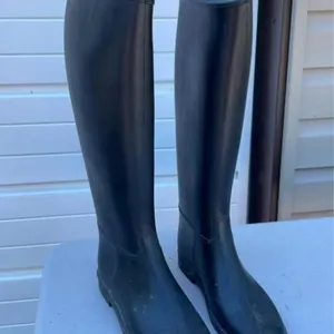 Size 5 Cadett rubber riding boots