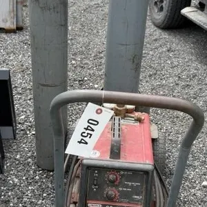 Lincoln Electric SP-175 Plus welder set up