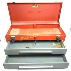 NICE KENNEDY  METAL TOOL BOX W KEYS