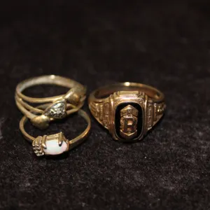 10K Gold & Gemstone Rings