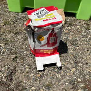 UNUSED 12T HYDRAULIC JACK