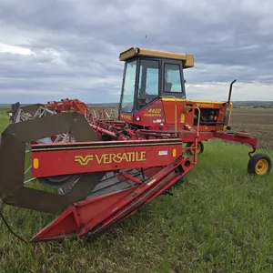 1982 Versatile 4400 Swather 21 Foot