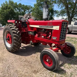 International 826 Diesel Tractor--Very Sharp