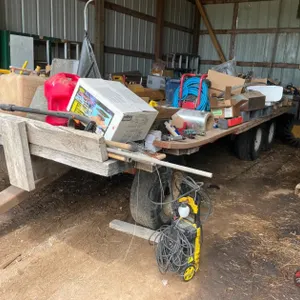 Kory Tandem Axle Flatbed Wagon