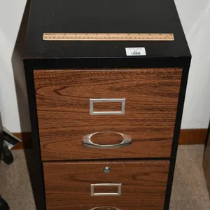 Metal 2-drawer File Cabinet Measures 15 X 18 X 29