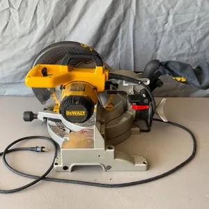 DeWalt 10" Compound Miter Saw
