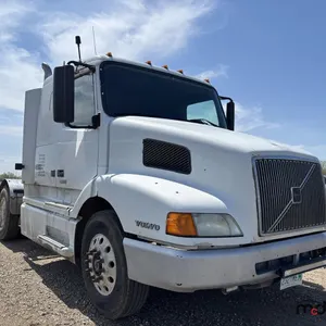 1999 Volvo VN T/A Sleeper Semi Truck
 UNRESERVED