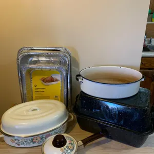 Roasting and Cookware Set Featuring Floral and Enamel Designs