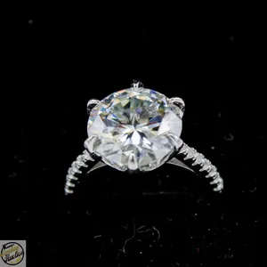 #4368-5.00 CT GRA CERTIFIED ROUND BRILLIANT CUT
